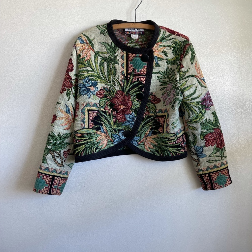 UNGE-POTCH-KET It’s in the Bag 80’a Vintage Tapestry Knit Jacket Size small